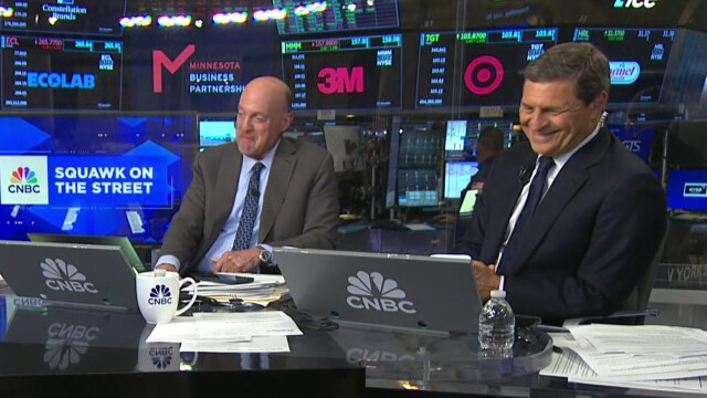Squawk on the Street