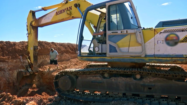 Outback Opal Hunters