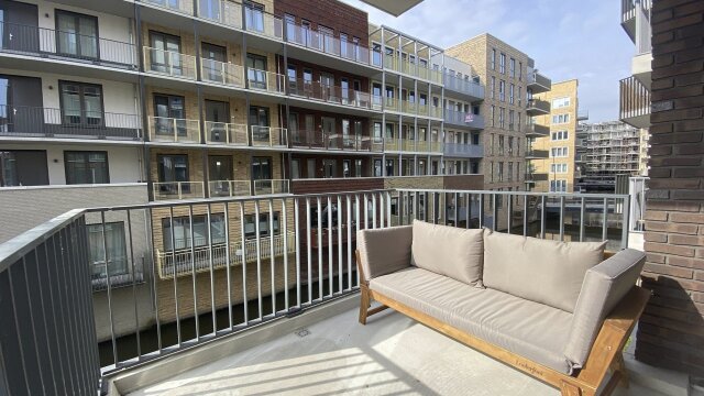 House Hunters International