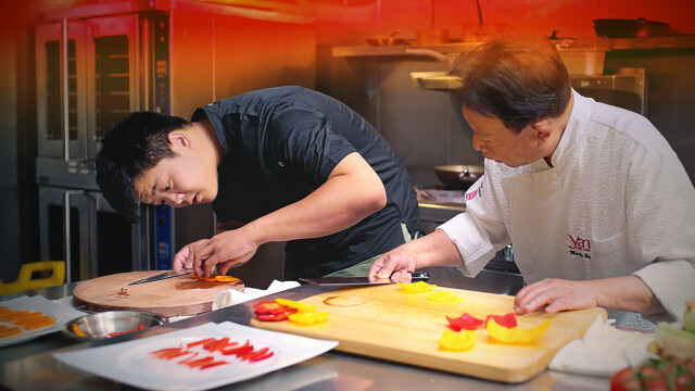 Crash Course Cuisine with Hudson Yang