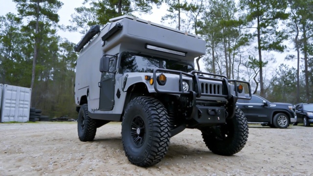 Watch Texas Metal's Loud and Lifted Humvee Overlander S1 E4 | DIRECTV