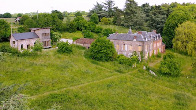 Alan Cumming's Paradise Homes