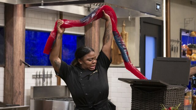 Watch Chopped Gargantuan Surprises S53 E7 Tv Shows Directv