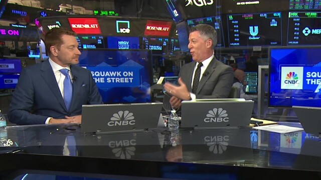 Squawk on the Street