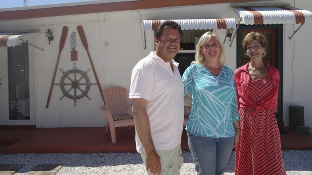 Beachfront Bargain Hunt