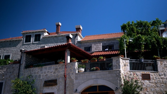 Holiday Homes In the Sun