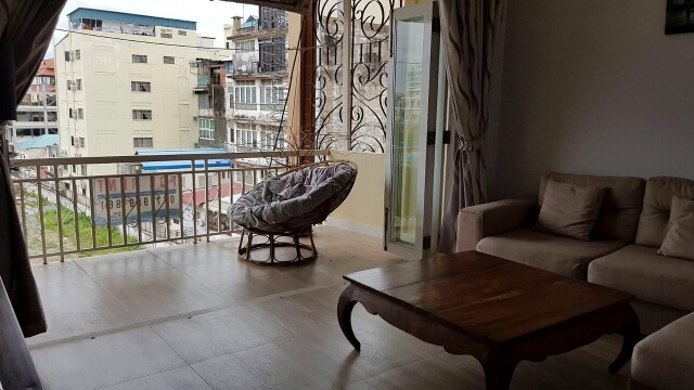 House Hunters International