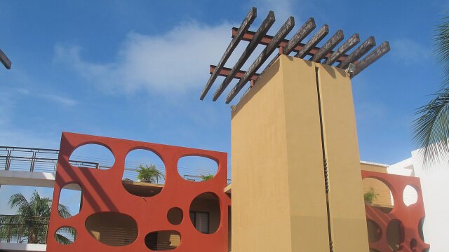 House Hunters International