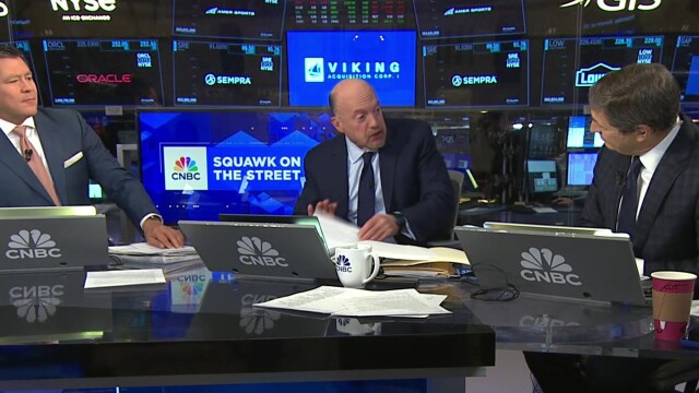 Squawk on the Street