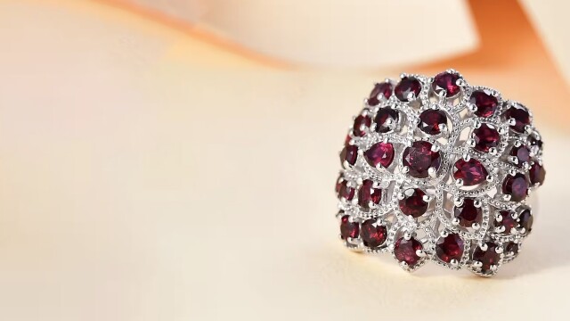 Spectacular Anthill Garnet Jewelry Deal