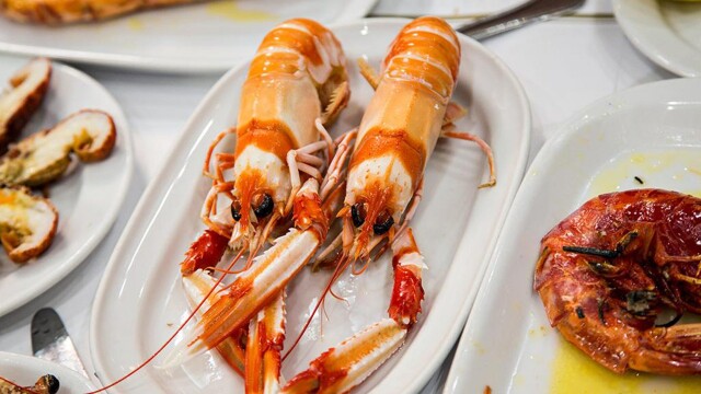 Bizarre Foods With Andrew Zimmern