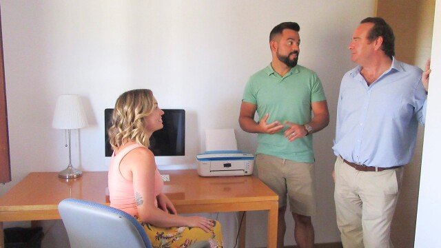 House Hunters International