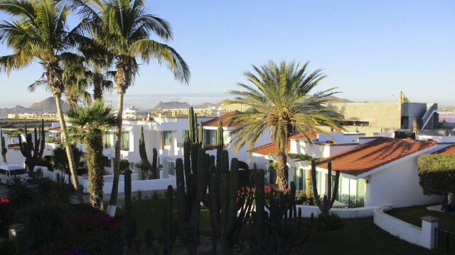 House Hunters International