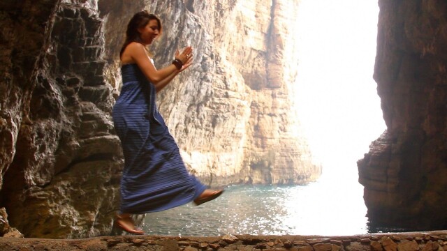 Bare Feet With Mickela Mallozzi