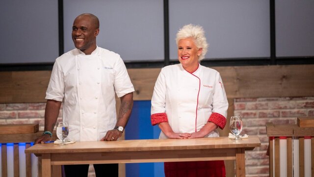 Watch Worst Cooks in America Welcome to the Disaster Zone S23 E1 | DIRECTV