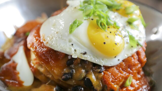 Diners, Drive-Ins and Dives