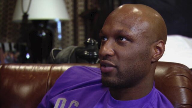 Kourtney & Khloé Take Miami