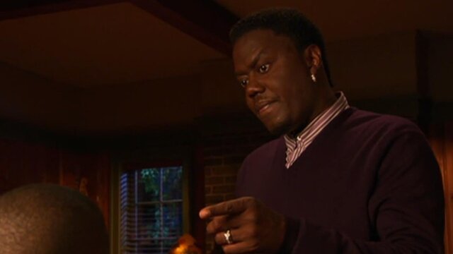 Watch The Bernie Mac Show Saving Sergeant Tompkins S3 E12 Tv Shows Directv 