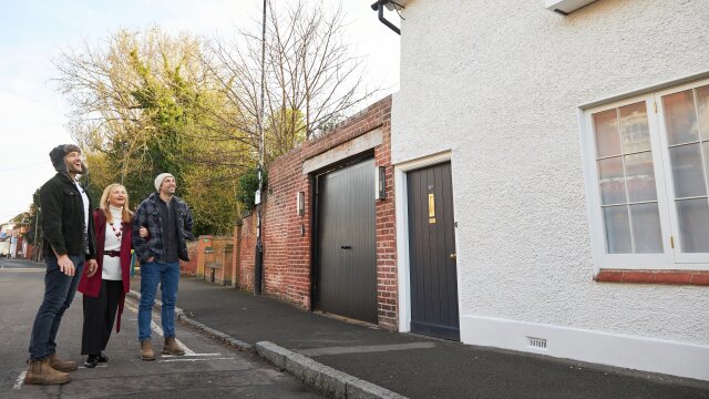 Watch Saving the Manor Spirit in the Stables S1 E4 | TV Shows | DIRECTV
