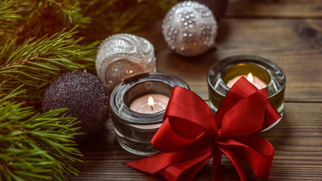 Holiday Decorating