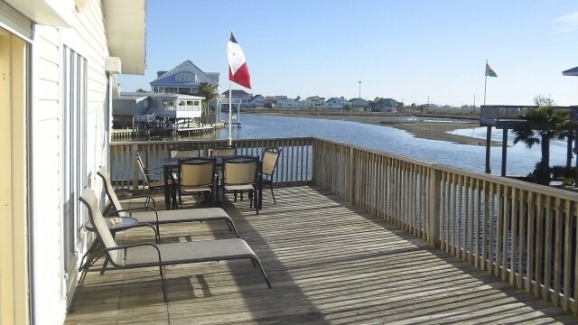 Beachfront Bargain Hunt: Renovation