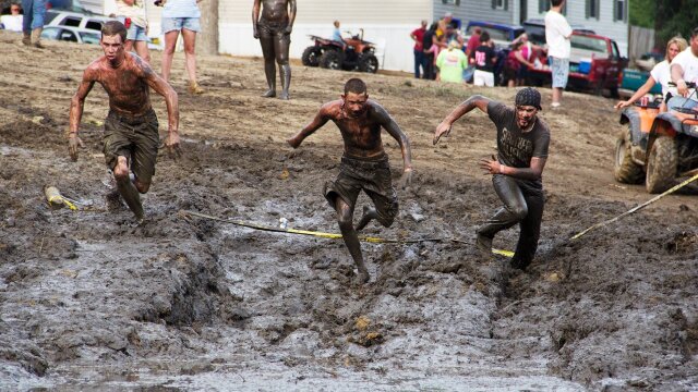 Mud Lovin' Rednecks