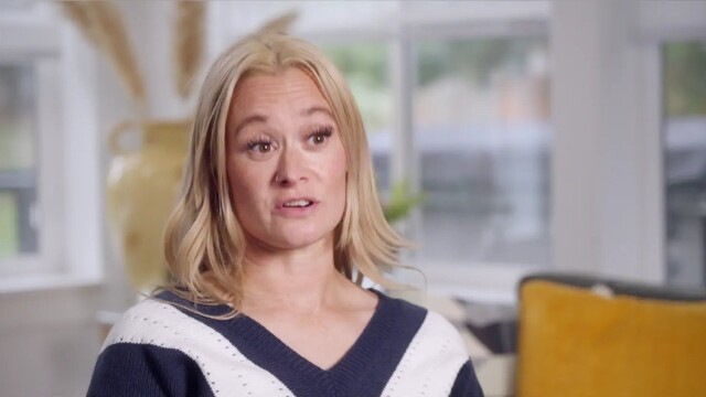 Help! I'm in a Secret Relationship!