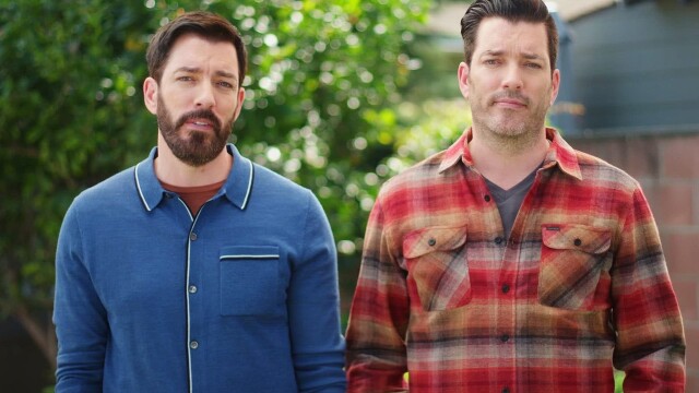 Don't Hate Your House With the Property Brothers