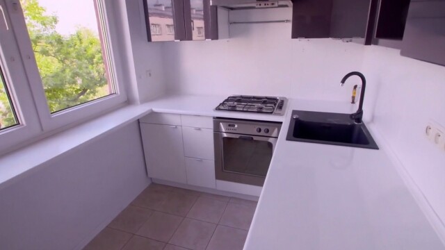 House Hunters International