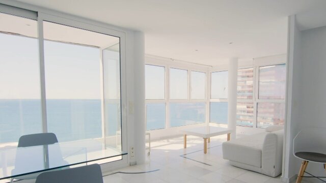 House Hunters International