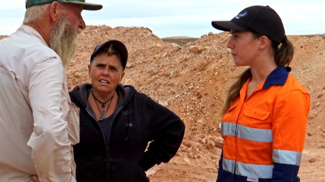 Outback Opal Hunters