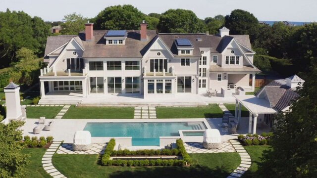 Selling the Hamptons