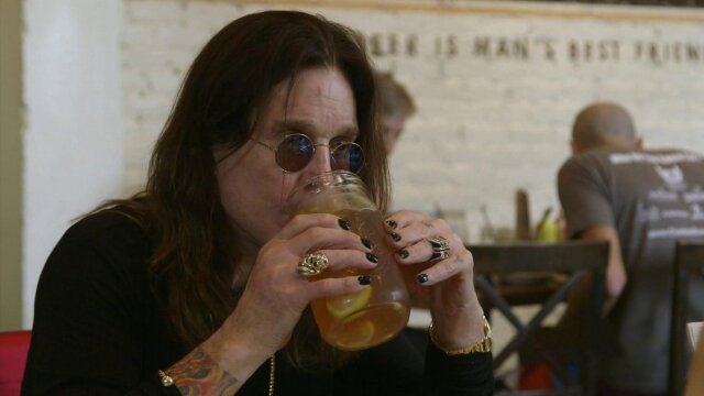 Ozzy and Jack's World Detour