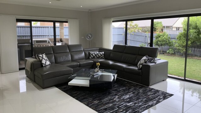 House Hunters International