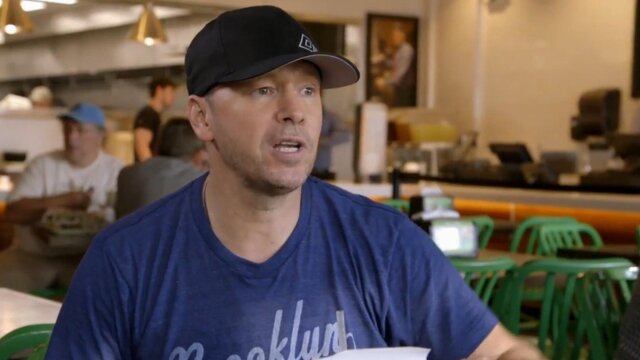 Wahlburgers