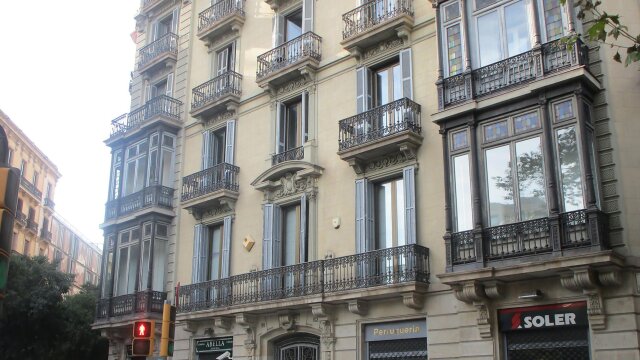 House Hunters International