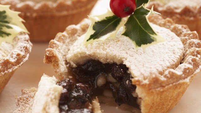 Inside the Christmas Factory: Mince Pies