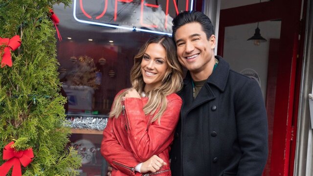 Steppin' Into the Holiday