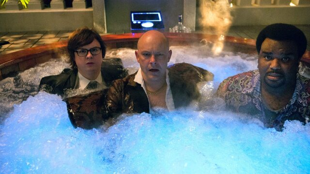 Hot Tub Time Machine 2