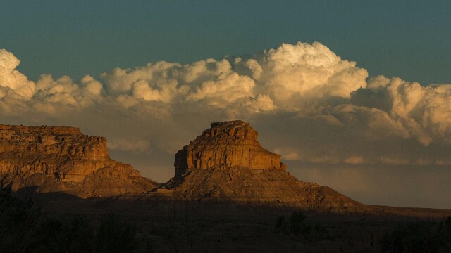 Written on the Landscape: Mysteries Beyond Chaco Canyon