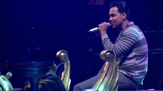 Romeo Santos: The King Stays King - Sold Out at Madison Square Garden