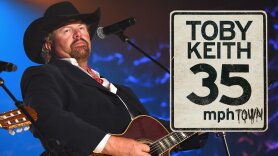 Toby Keith: 35 MPH Town