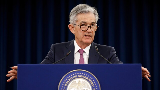 Federal Reserve Governor Speaks at Economic Club of Miami