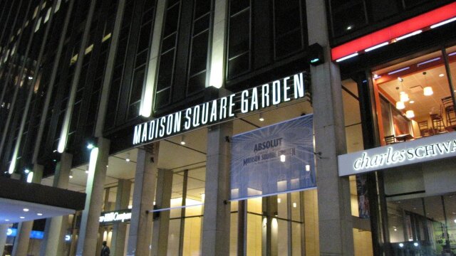 The King Stays King: Sold Out at Madison Square Garden