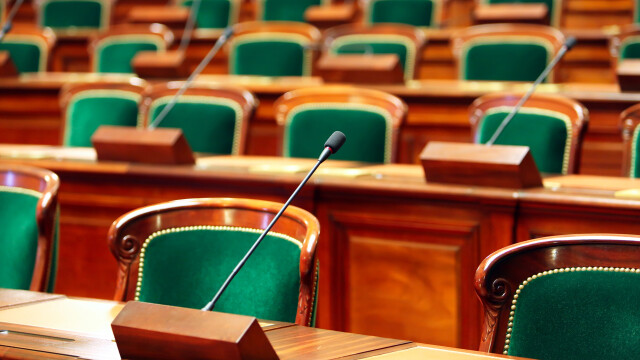 Discussion on Ability of Officials to Sue for Defamation