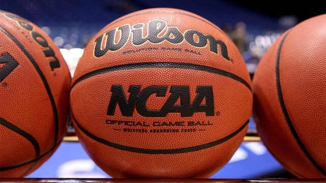 College Basketball Live Scoreboard