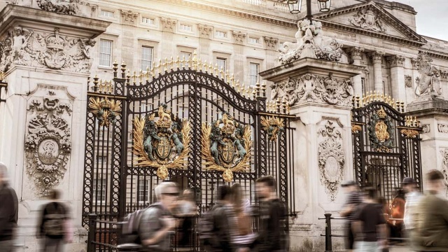 Secrets of the Royal Palaces