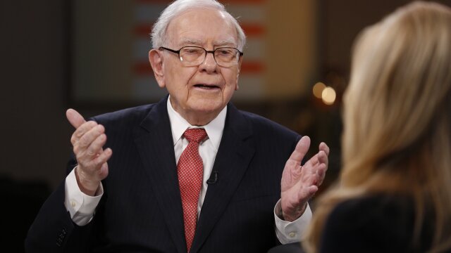 Warren Buffett: Investor, Teacher, Icon