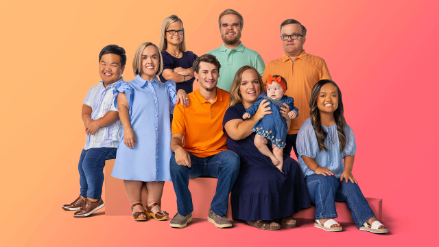 Promotional image for 7 Little Johnstons